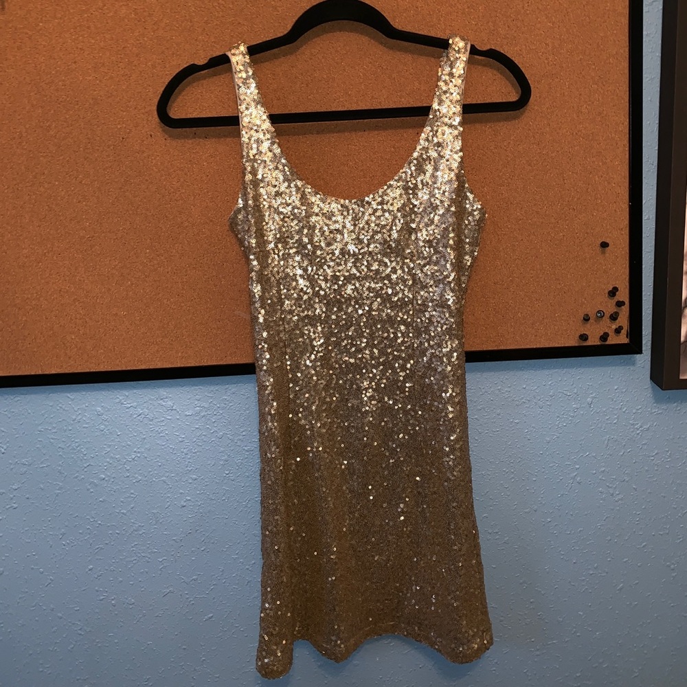 TOBI bodycon dress gold sequin